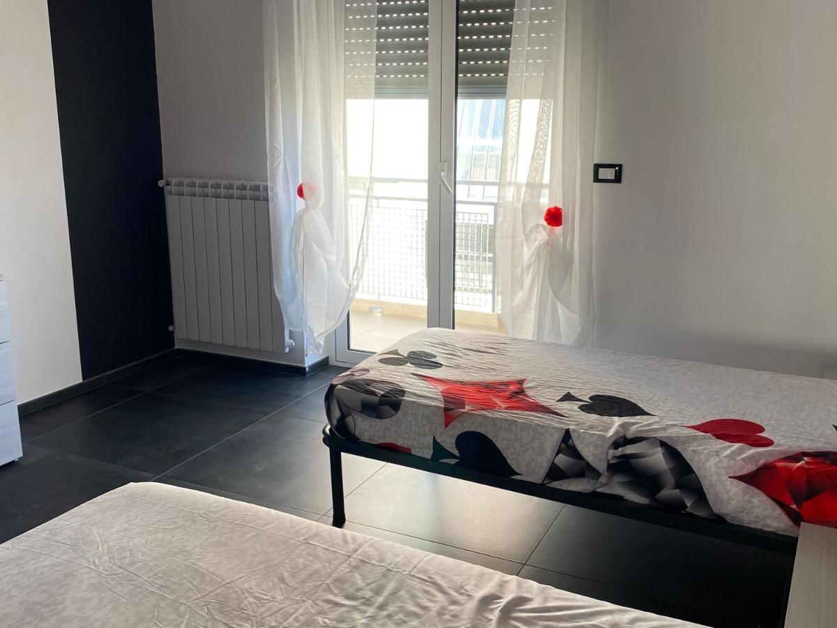 Iris Room Monopoli Buitenkant foto