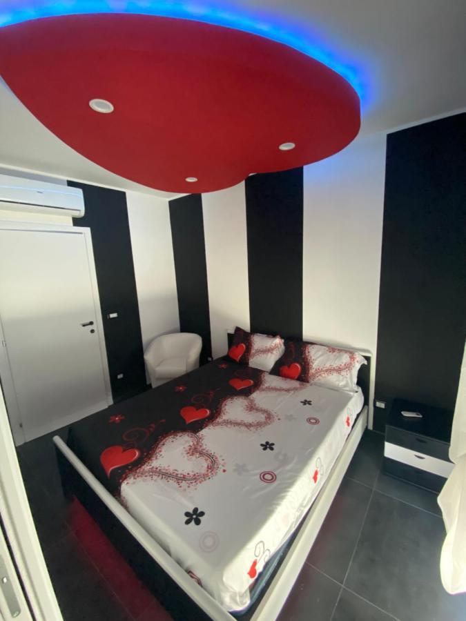 Iris Room Monopoli Buitenkant foto