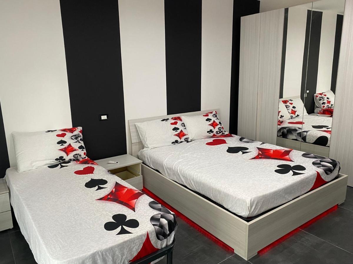 Iris Room Monopoli Buitenkant foto